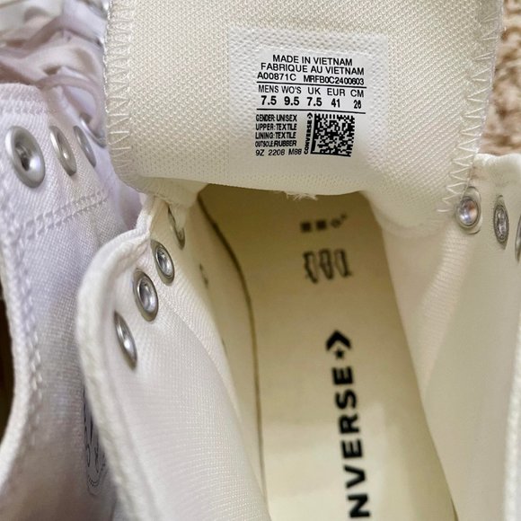 Converse Chuck Taylor All Star Lugged High Top Shoes Boot, Men’s 7.5/Women's 9.5 - Picture 9 of 14